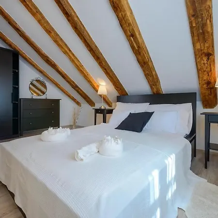 Luxury Deluxe *
