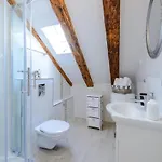 بيت ضيافة Luxury Deluxe